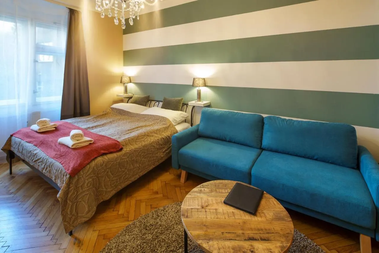 Dlouha Apartment With Balcony Prague Czech Republic